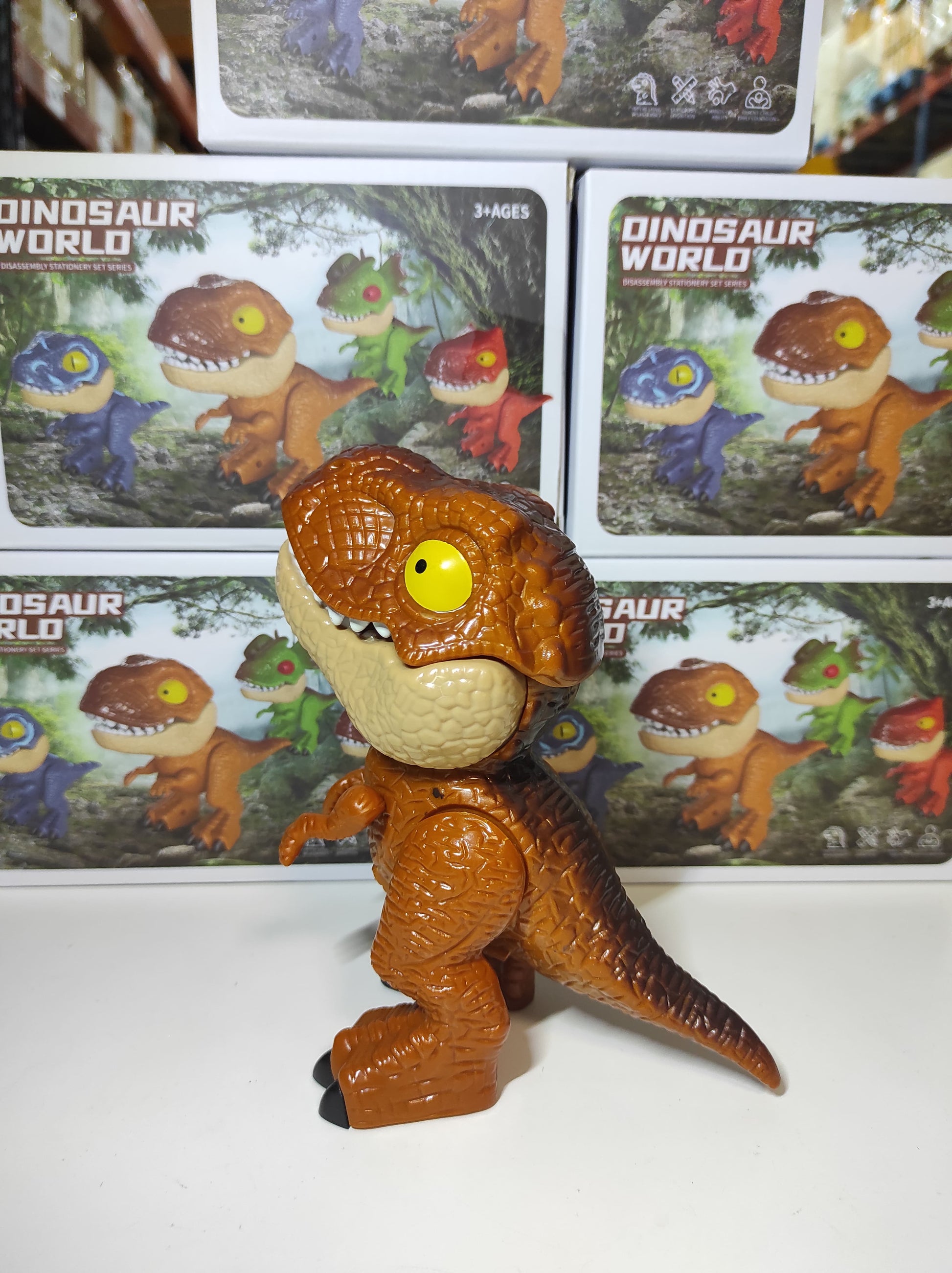 Juego de papelería de dinosaurio 5 en 1 - additional image 4